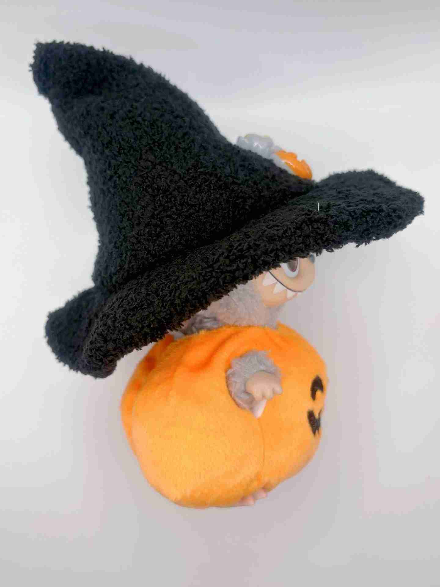 Labubu Trendy Outfits for Your Plushie Star (Halloween)