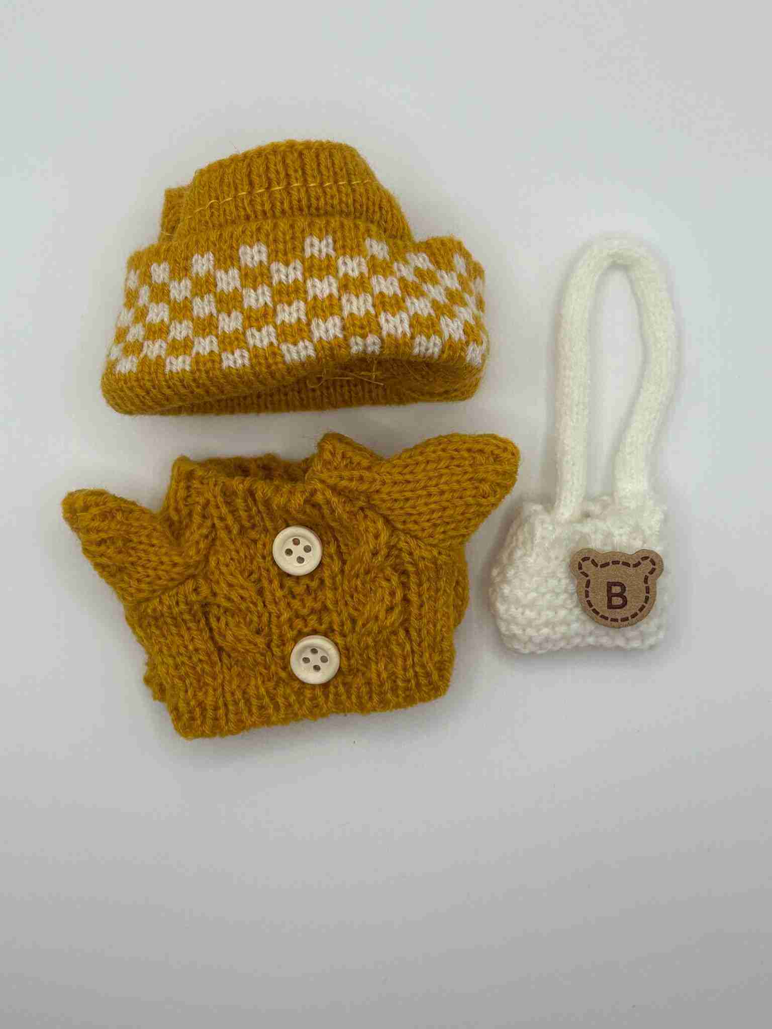 Labubu Trendy Outfits for Your Plushie Star (Brown Sweater)